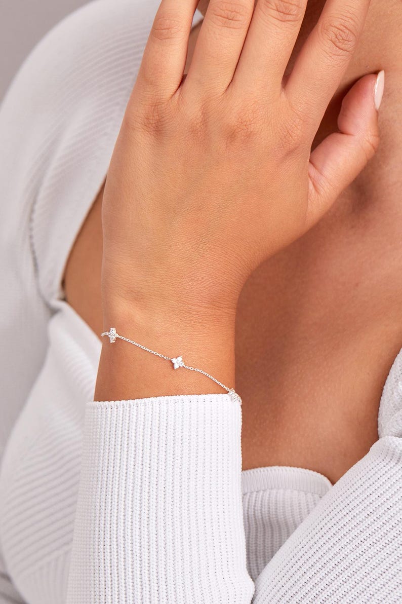 Minimalist Gemstone Bracelet