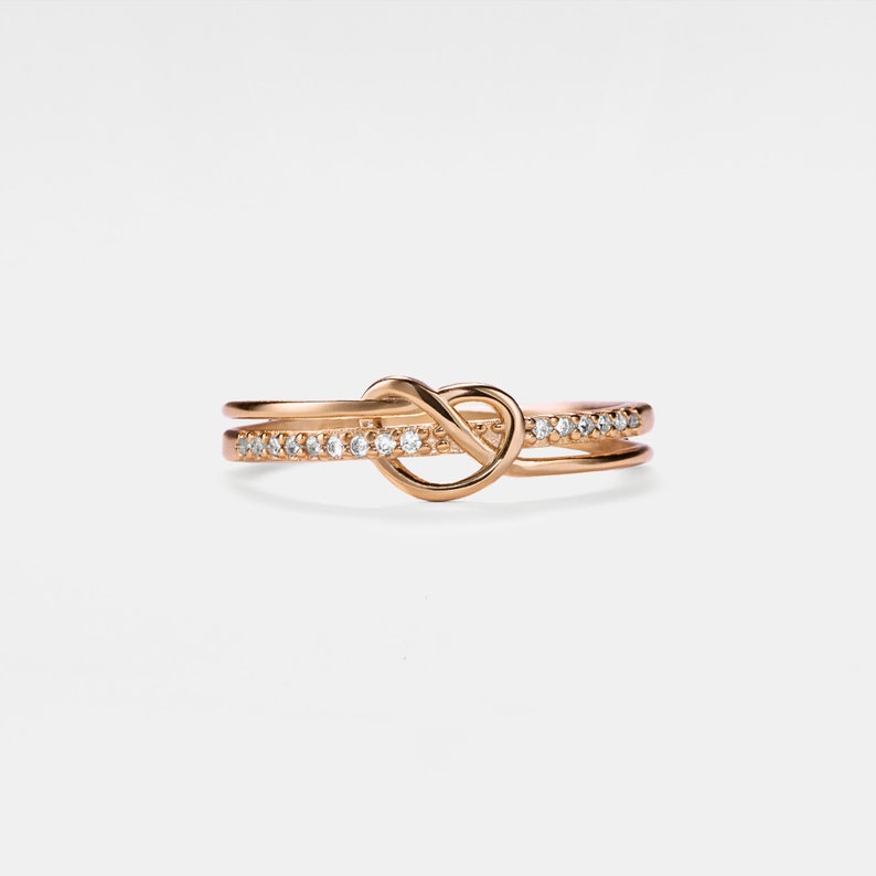 PERIMADE Heart Knot Stacking Ring