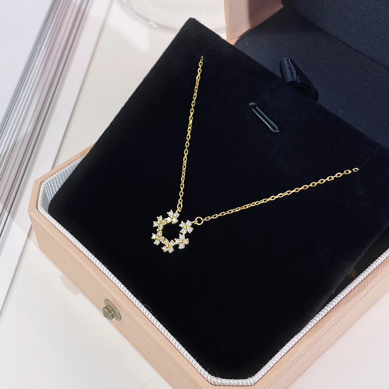 Women's Fashion Simple Sterling Silver Flowers Pendant Necklace