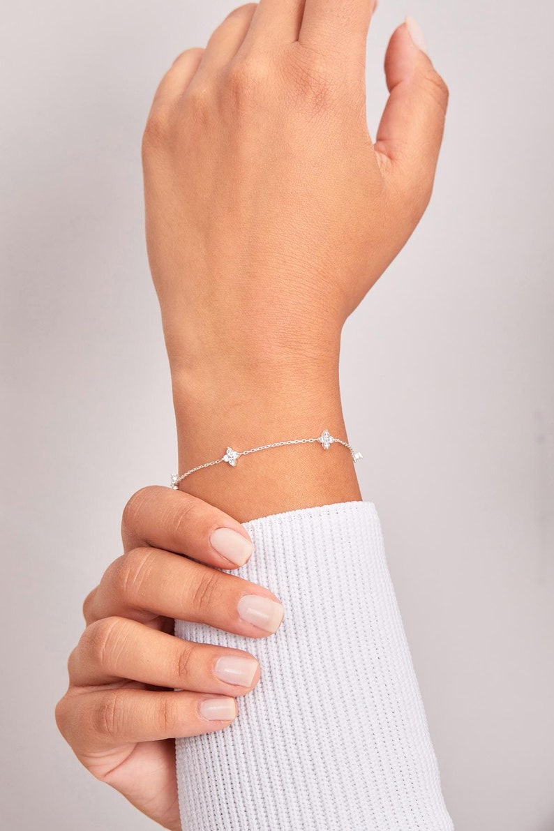 Minimalist Gemstone Bracelet