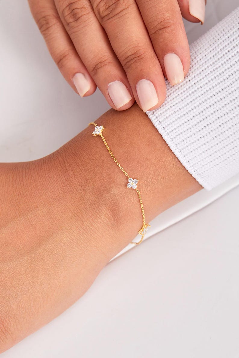 Minimalist Gemstone Bracelet