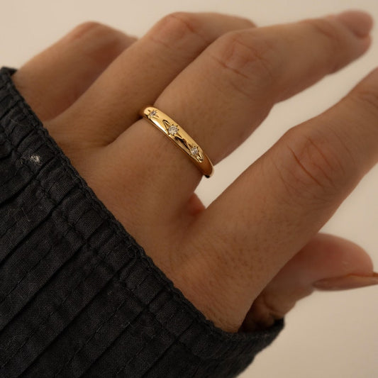Star Setting Celestial Ring
