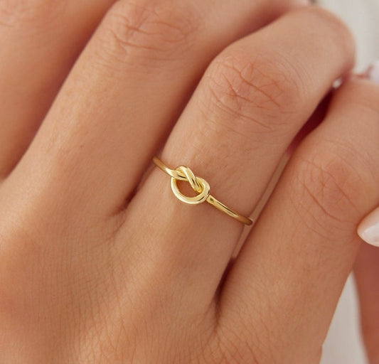 Knot 14K Love Ring