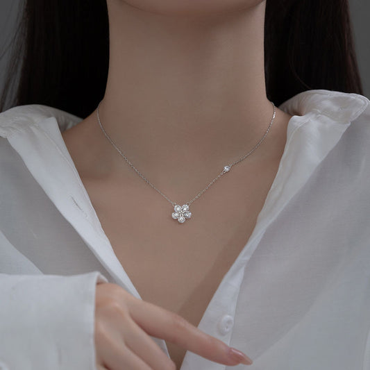 Inlaid Rhinestone Necklace Sweet Girl Five Petal Flower